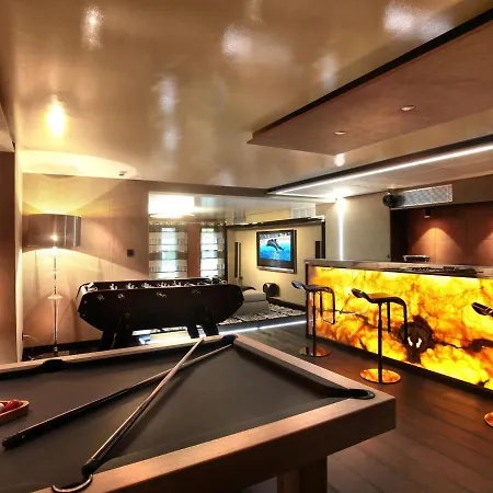 De Luxe A Avec Piscine Et - Fr-1-569-171 Chalet *